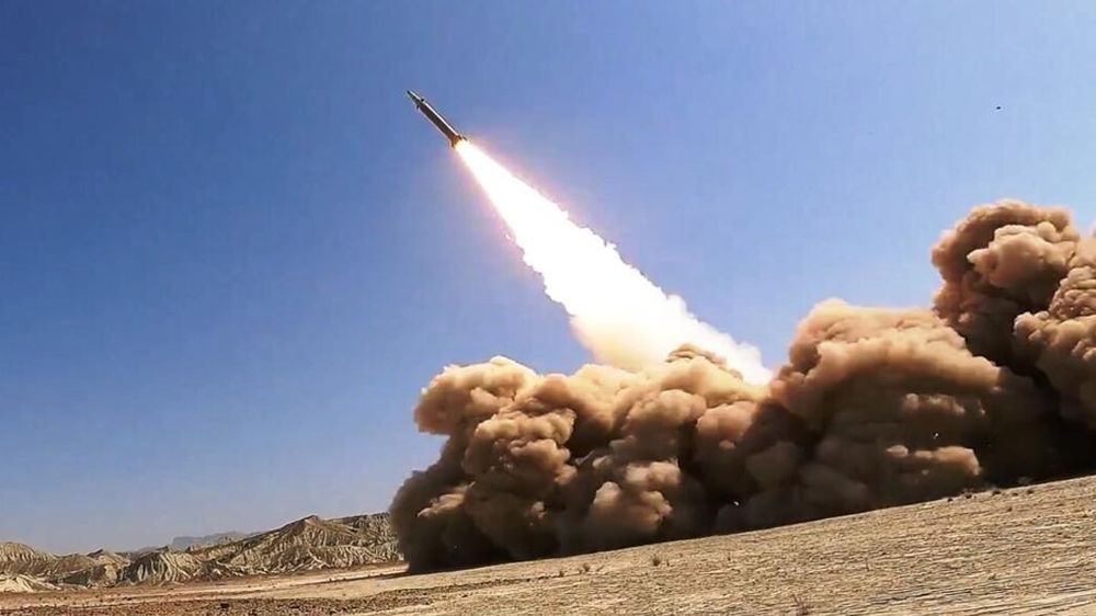 Iran displays new missiles against the U.S.