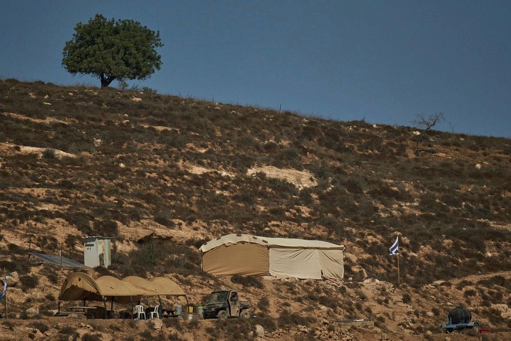 IDF: Soldier on Leave Arrested After Shooting at Village of Al-Mueyyir North of Ramallah
