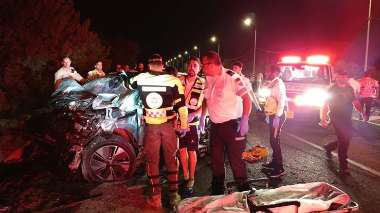 One Killed, One Seriously Injured in Accident Near Rakhsim