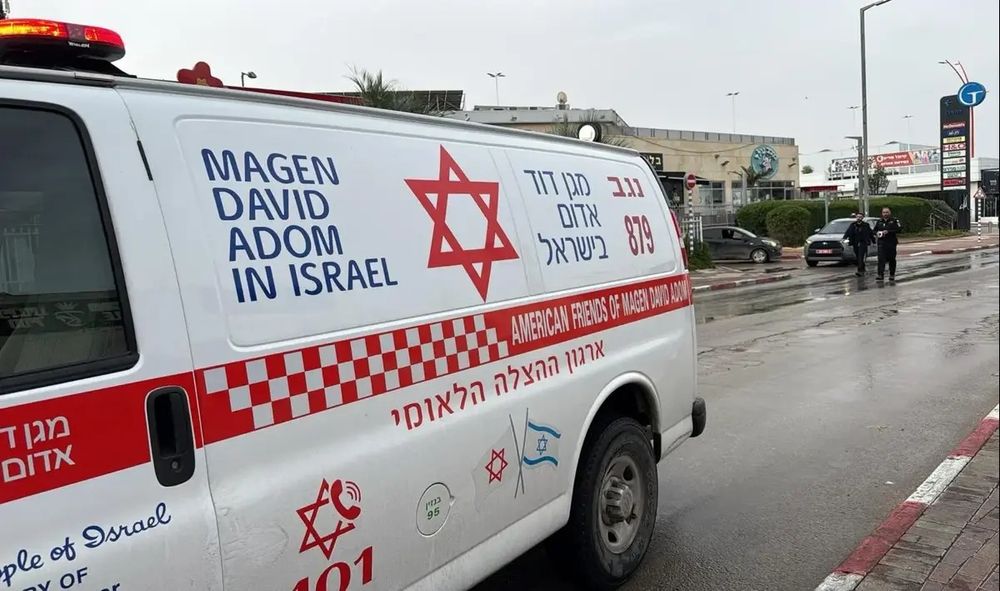 Teacher Shot in School Parking Lot in Negev, Condition Moderate