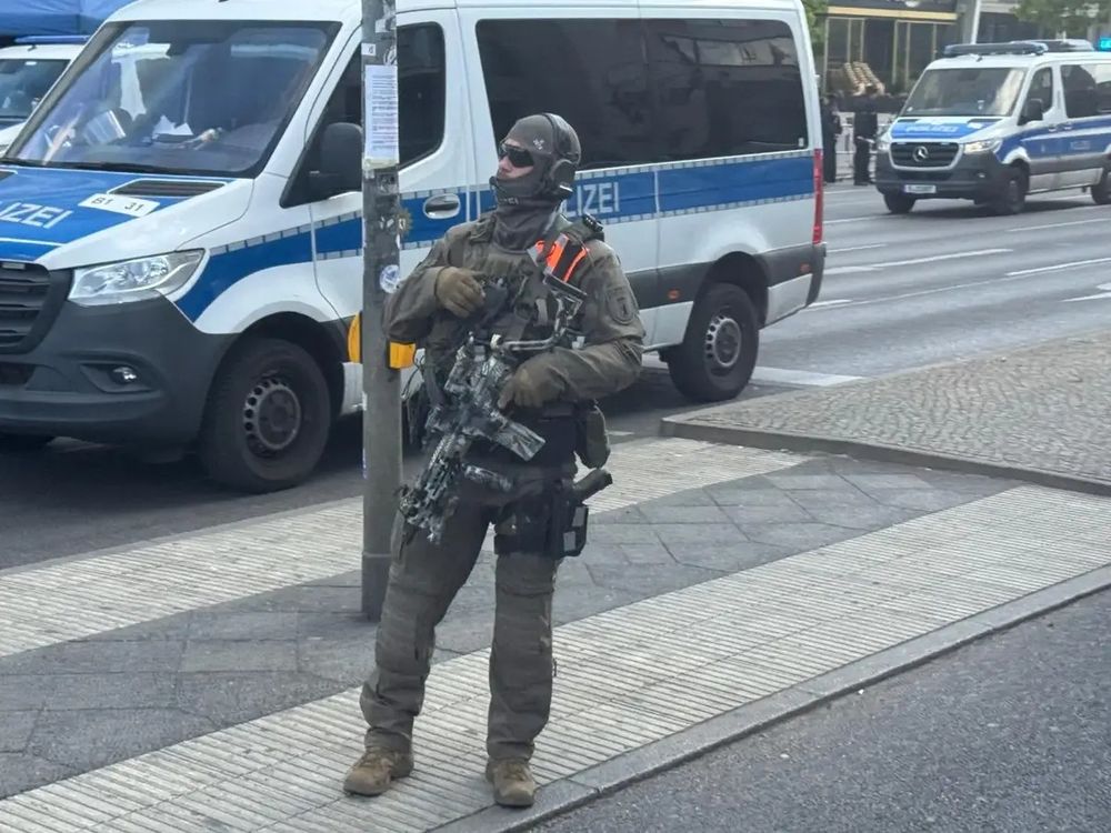 Prayer Under Security: How Jews Around the World Mark the New Year