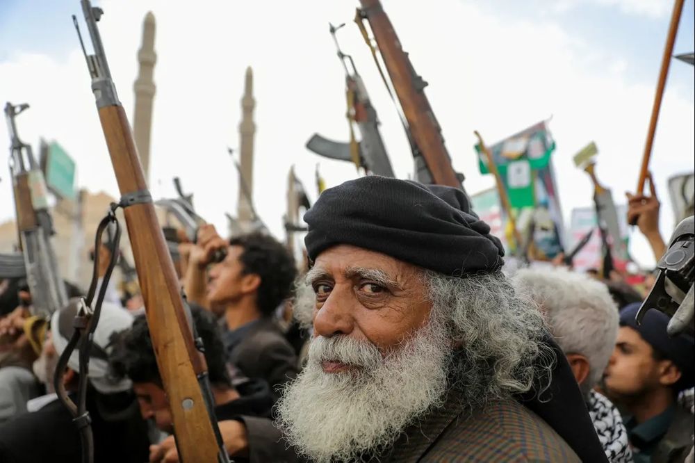 Houthis advancing along the Red Sea